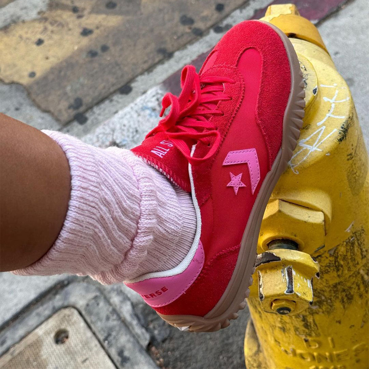 CONVERSE Run Star Trainer Low Red/Pink/Honey - Image 9