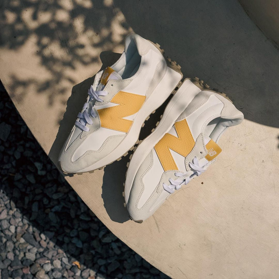 NEW BALANCE 327 Womens White/Sea Salt/Sand Dune - Image 3