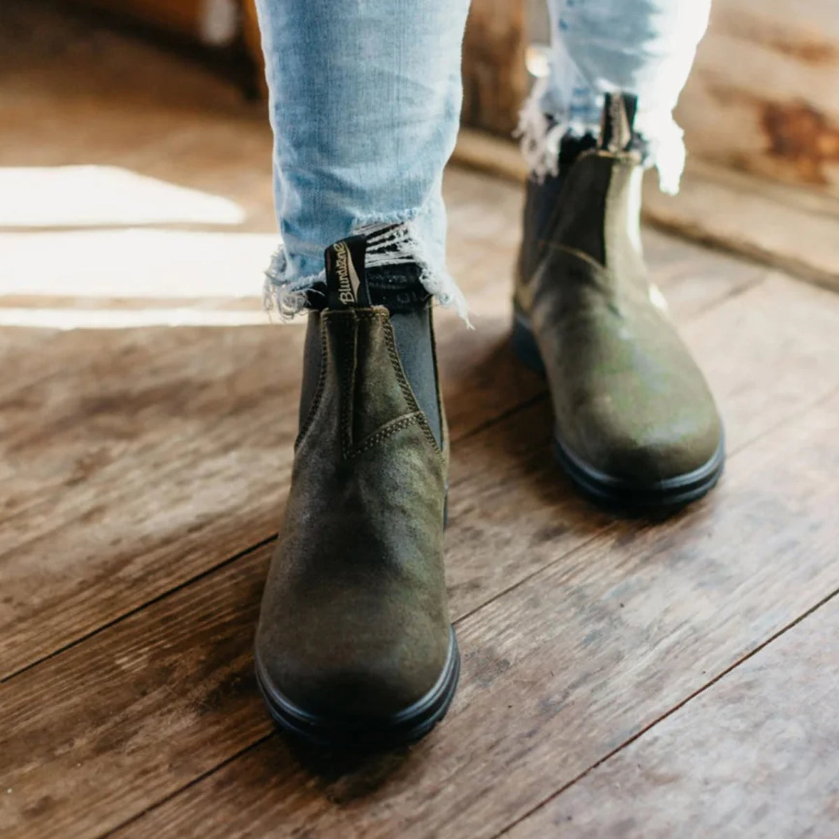 Buy BLUNDSTONE 1615 Elastic Side Boot Suede Dark Olive Online Pat Menzies