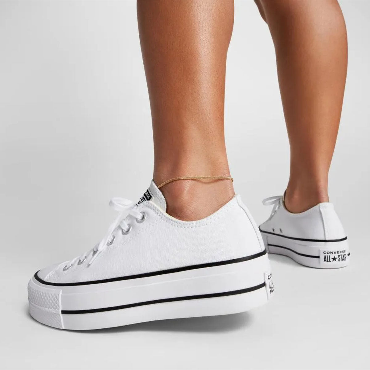 Chuck Taylor Lift Canvas Low