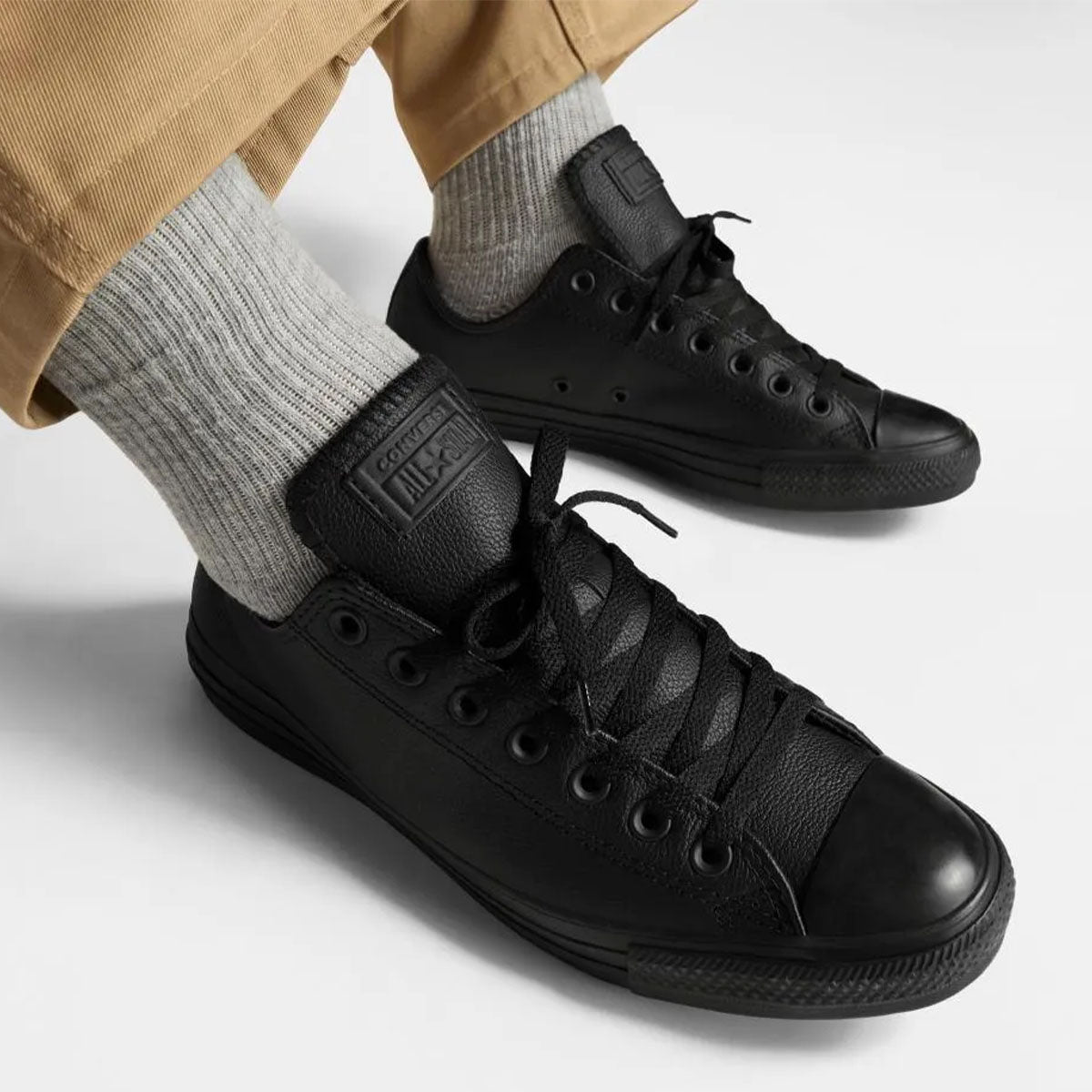 Buy CONVERSE Chuck Taylor All Star Leather Low Black Mono - Main Image