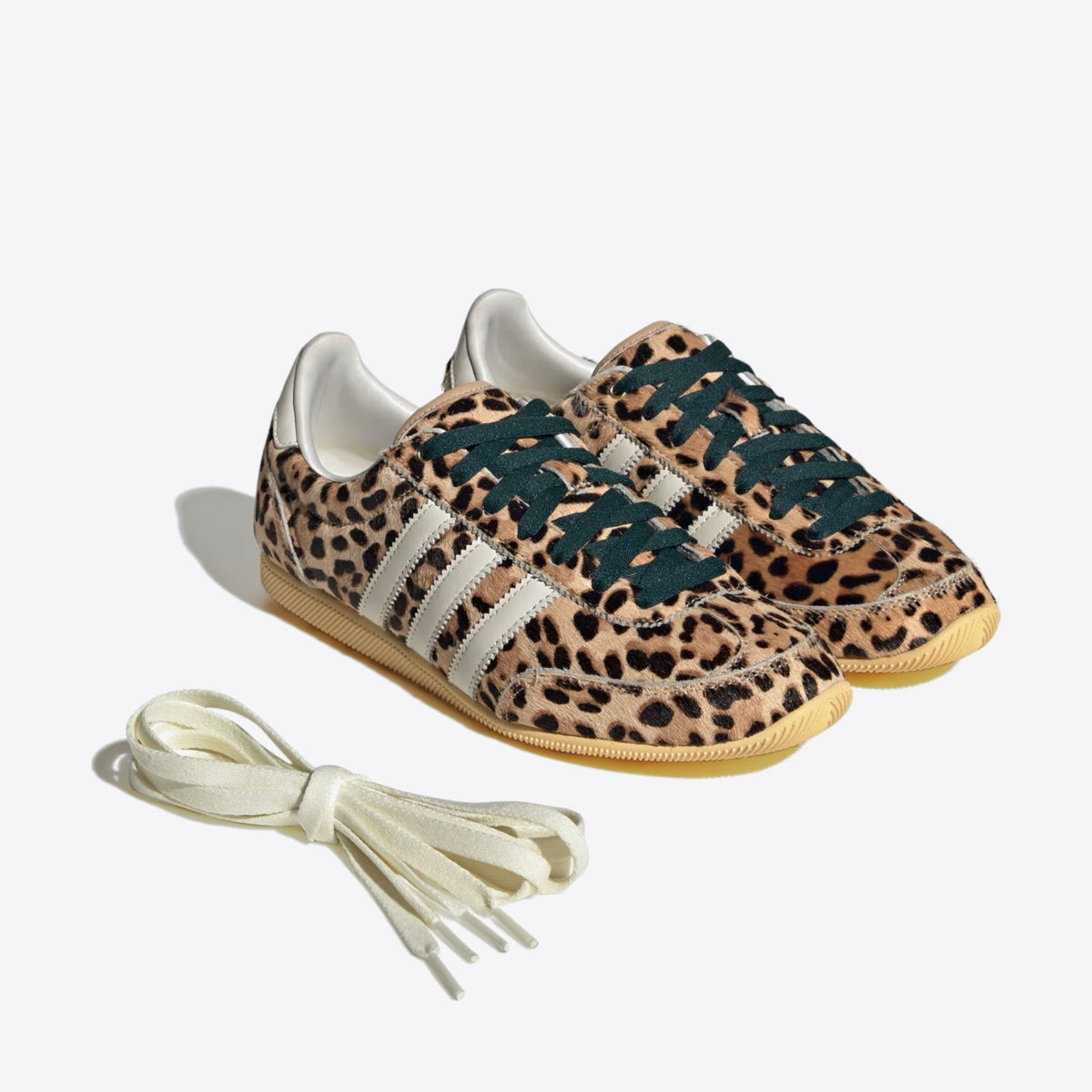 ADIDAS ORIGINALS Japan W Magic Beige / Ivory / Aurora Ivy - Image 0
