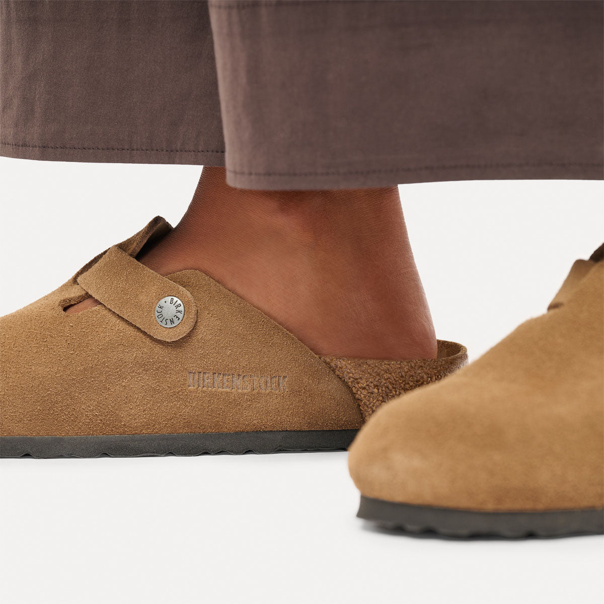 BIRKENSTOCK Boston Suede Dark Tea - Image 0