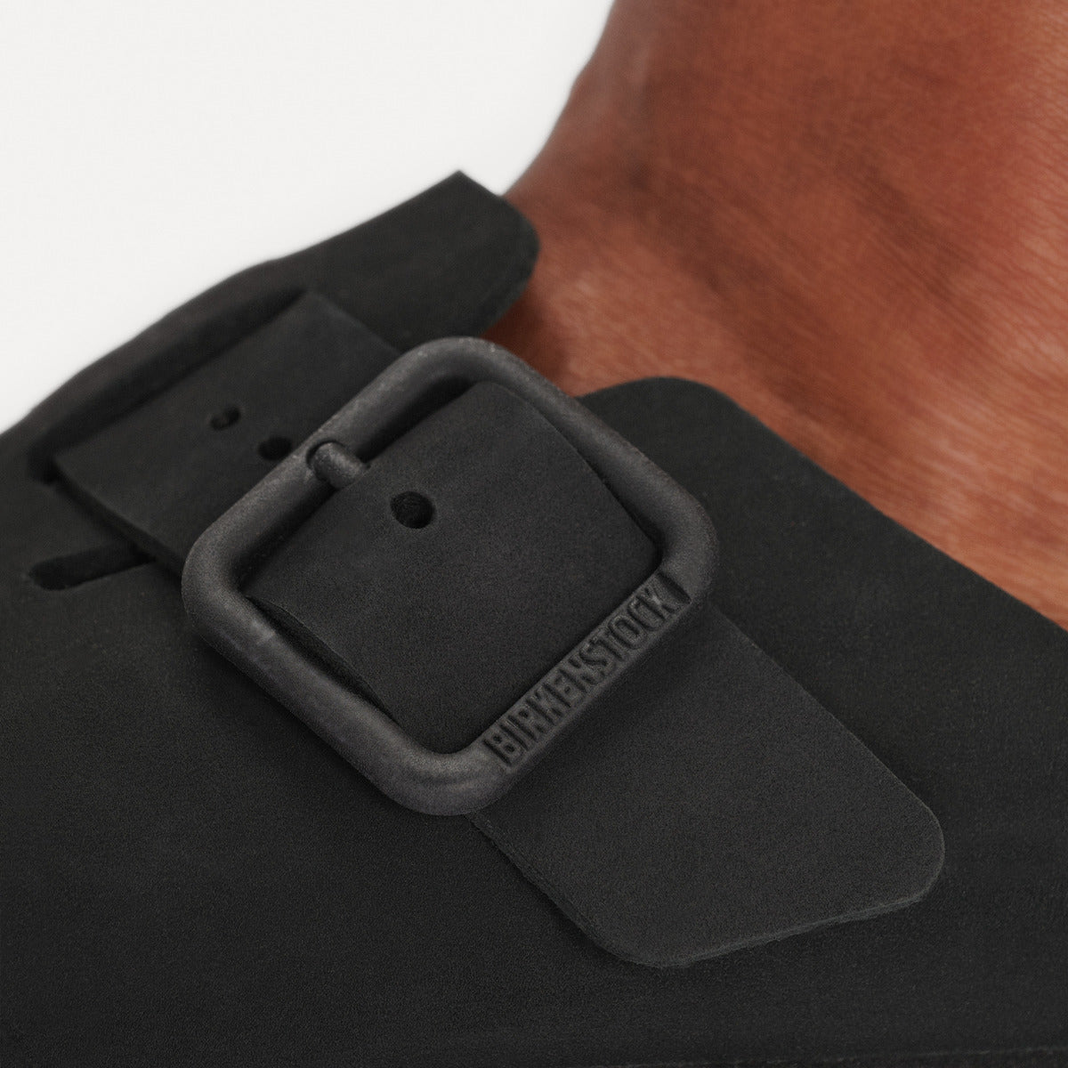 BIRKENSTOCK Boston Wire Buckle Nubuck Black - Image 4