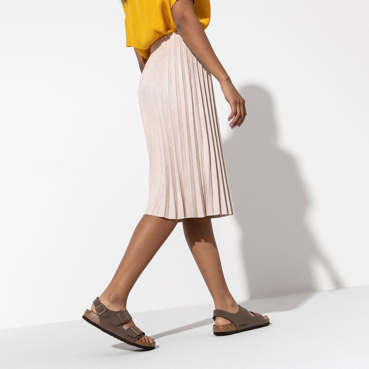 BIRKENSTOCK Milano Birkibuc Mocha - Image 3