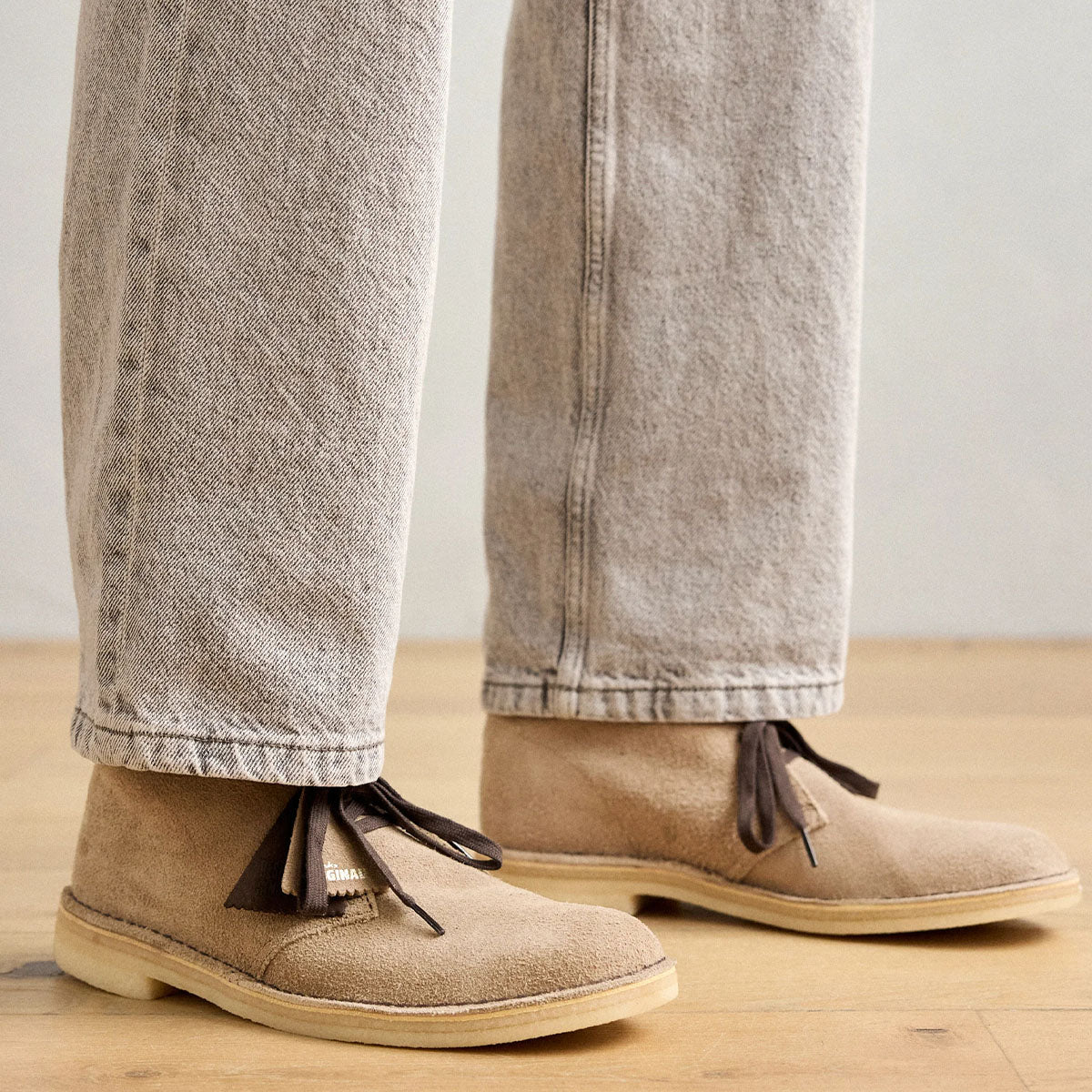 CLARKS Mens Desert Boot Wolf Suede - Image 6
