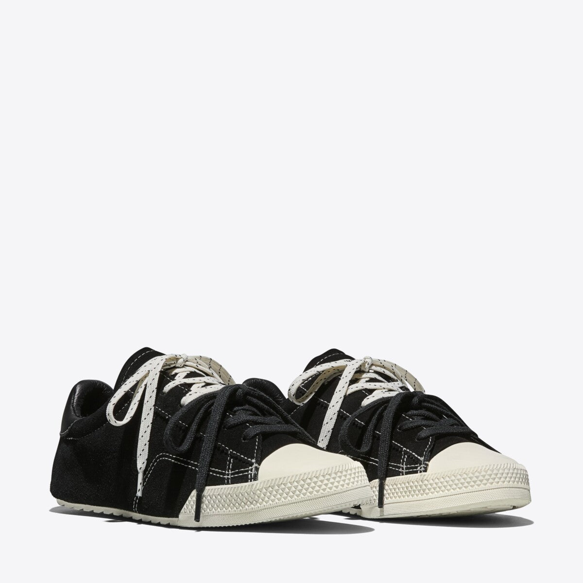 CONVERSE Chuck Low Pro Black - Image 0