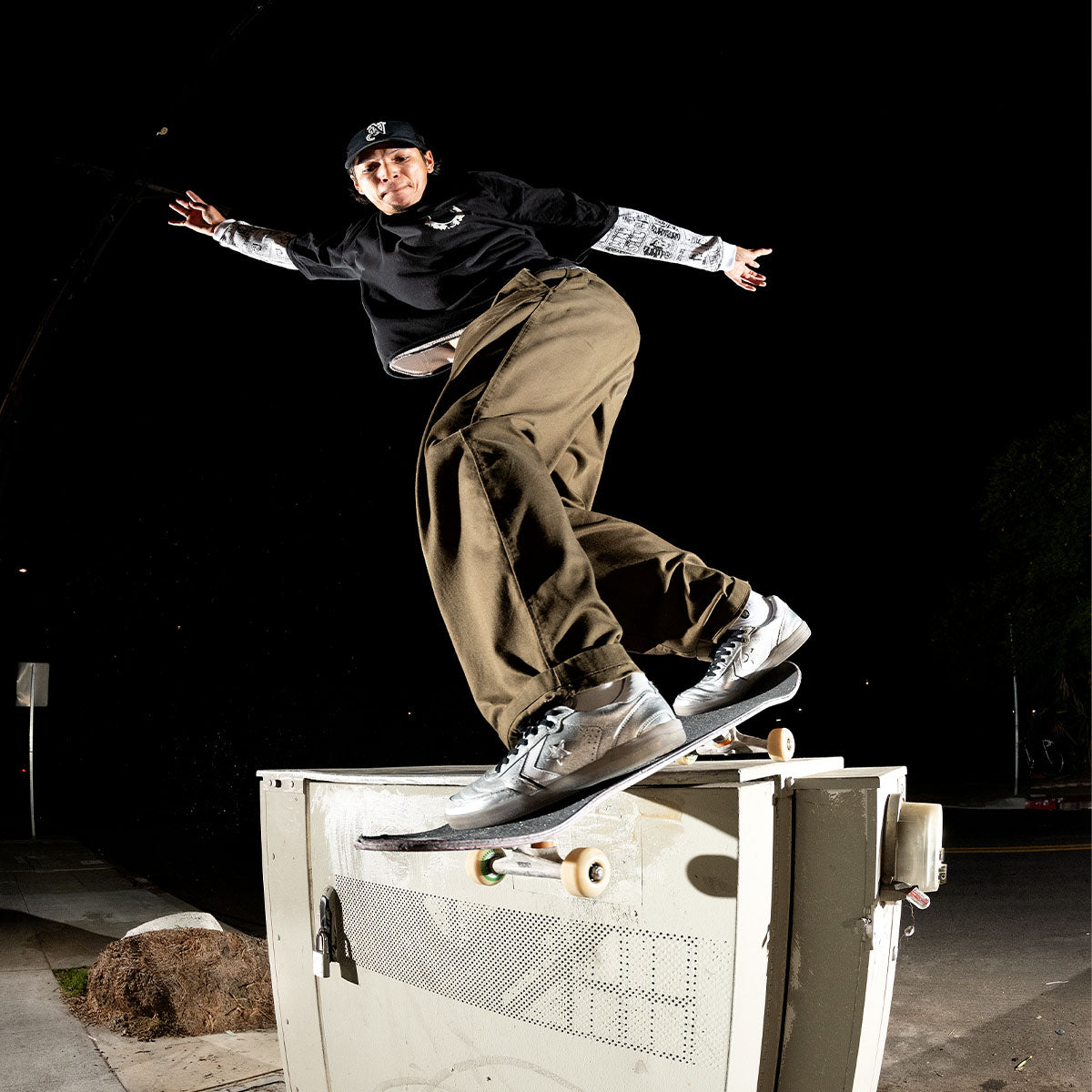 CONVERSE Louie Lopez Pro 2 Silver/Volt/Thunder - Image 9