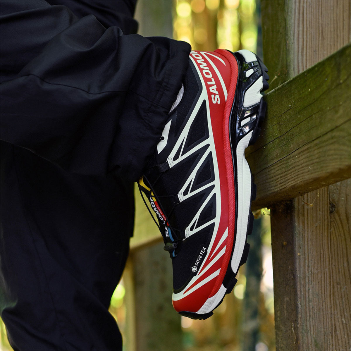 SALOMON XT-6 Gore-Tex Black/Flame Scarlet/Vanilla Ice - Image 0