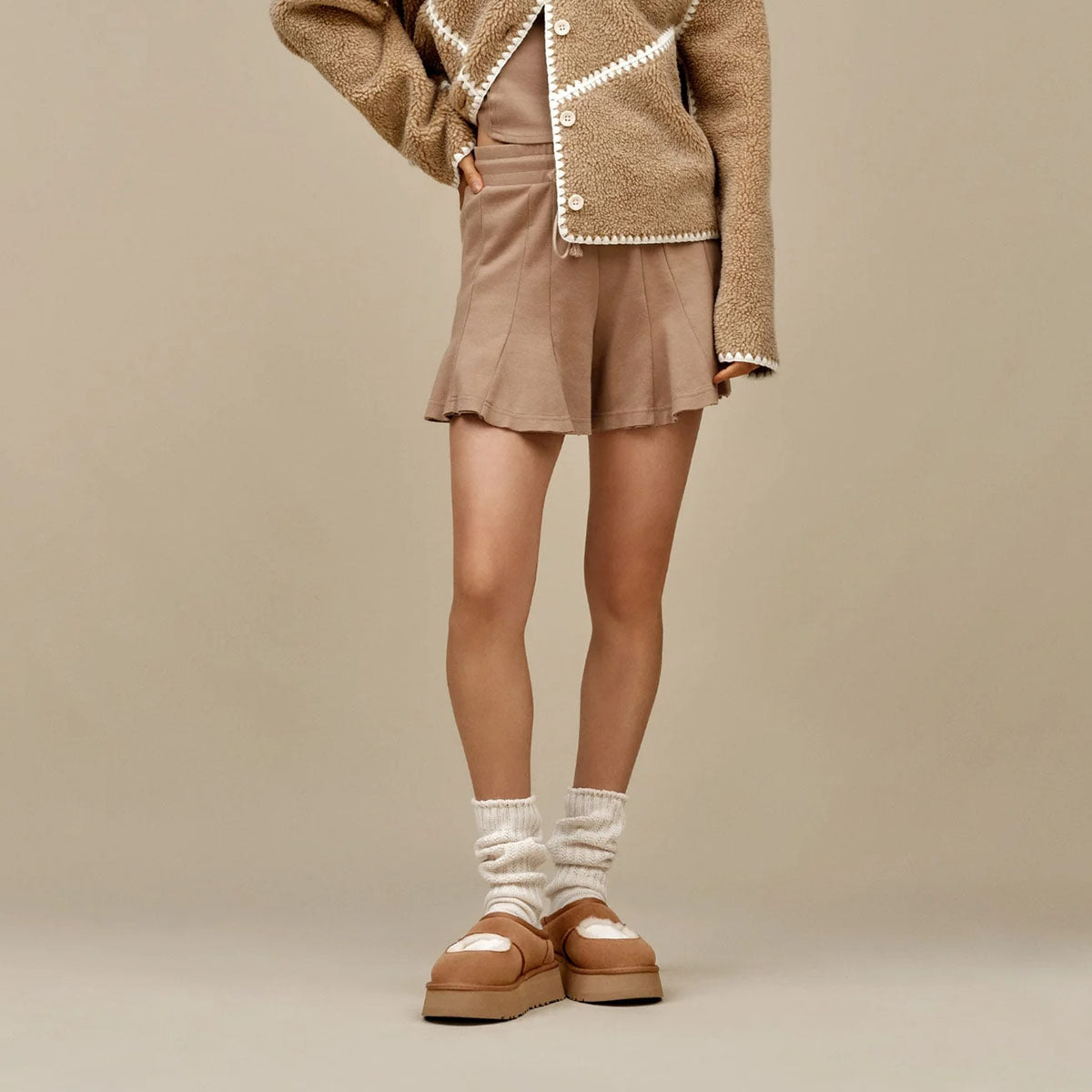 UGG W Bea Mary Jane Chestnut - Image 4