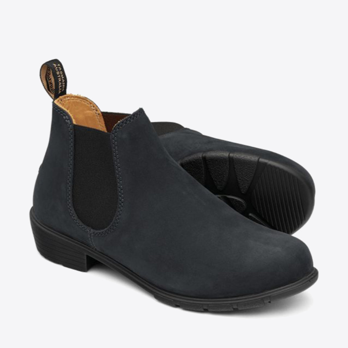 BLUNDSTONE 1977 Suede Boot Black Nubuck - Image 5